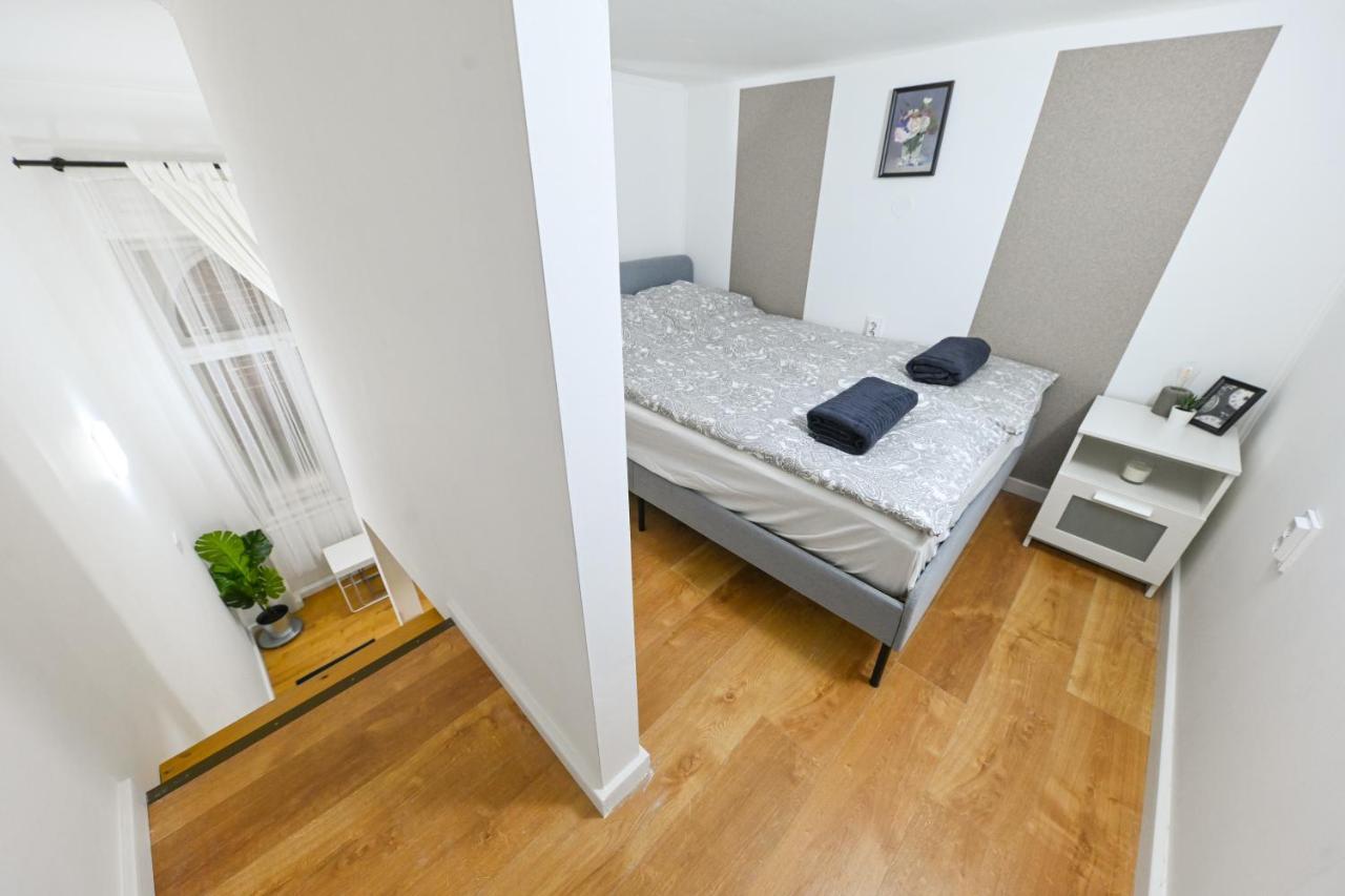 Charming Apartment In Damjanich Str., Lucas, Budapest